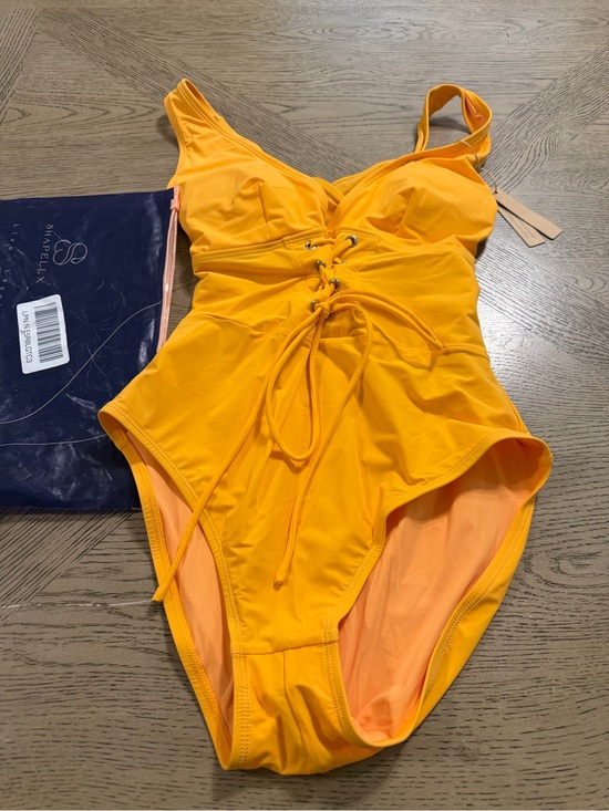 Shapellx Other - New Shapellx swimsuit tummy control S
